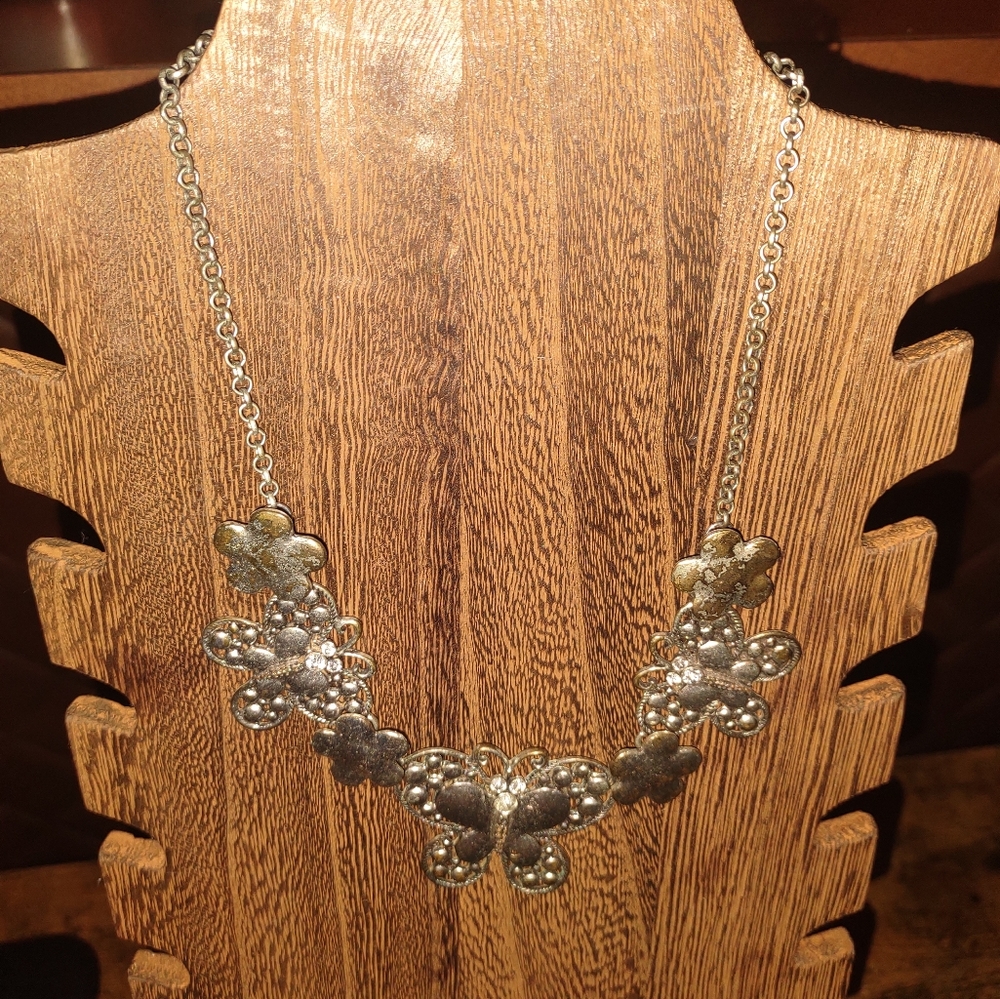 Woman's fashion Butterfly Necklace